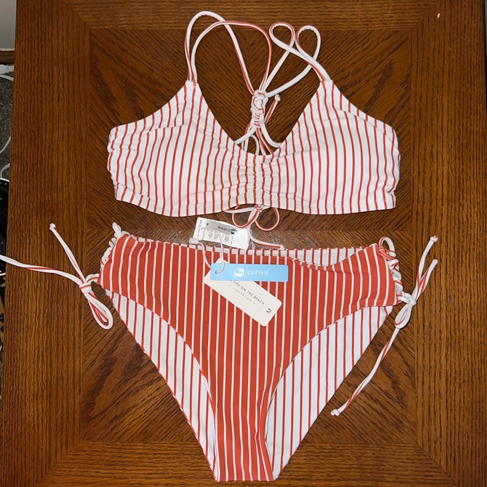 Cupshe swimsuit with tags!